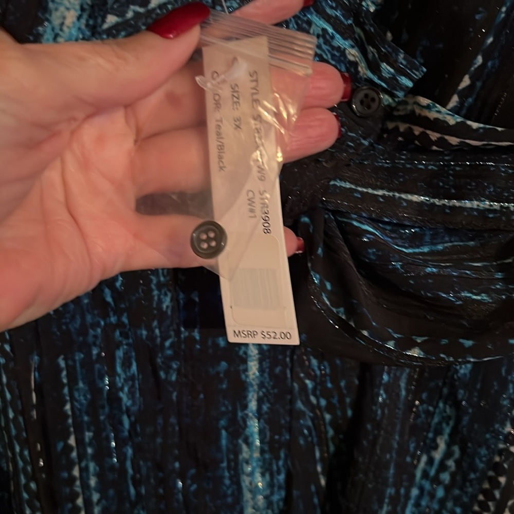 Zac & Rachel button down blouse - Picture 7 of 8